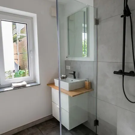 Apartment Hiloa - Stylish With Terrace & Garden Hochdorf (Esslingen)
